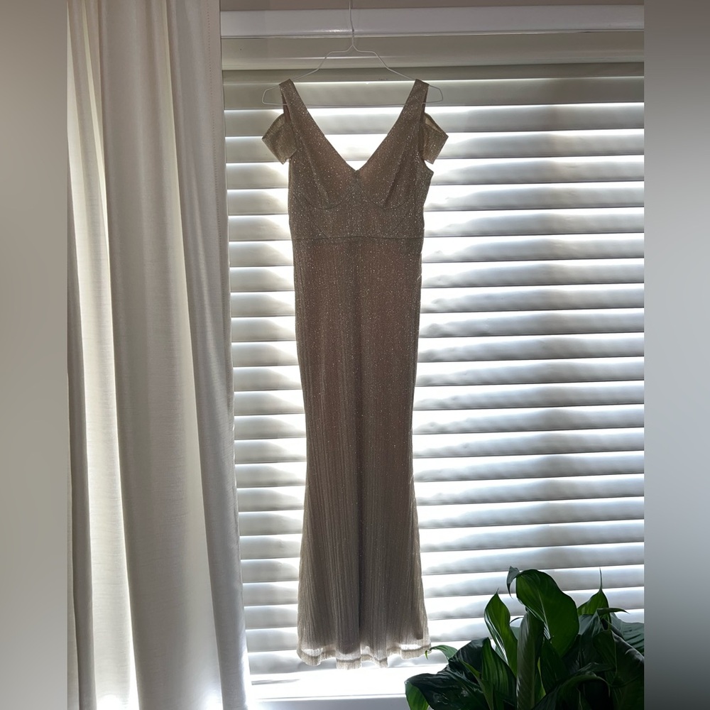 CALVIN KLEIN Gold sparkle dress
